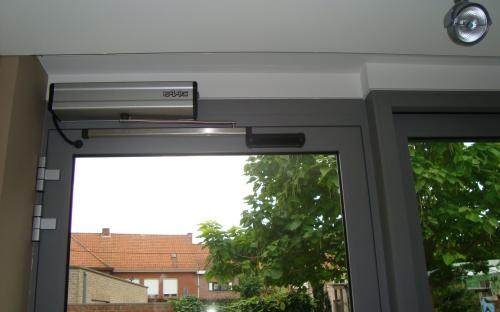 Automatische draaideuren afbeelding 3